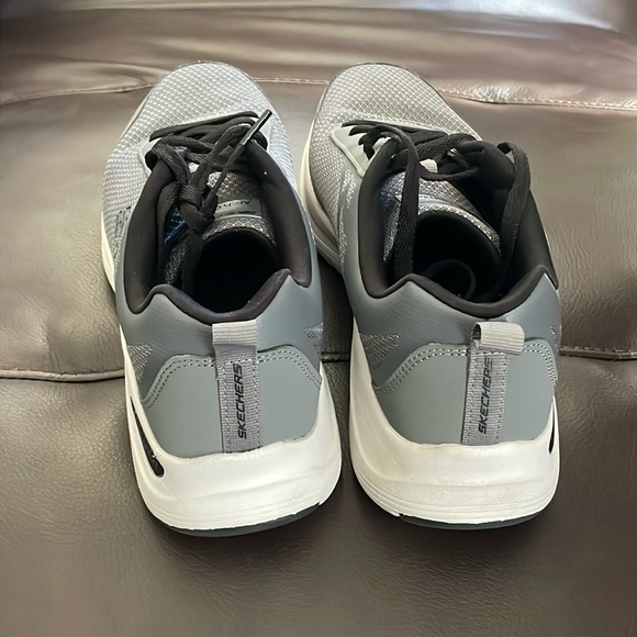 Men’s Lace Up Shoes - Picture 2 of 4